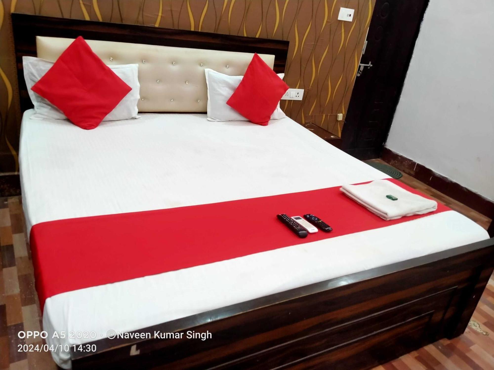 Hotel O Prayag Villa Prayagraj Exterior foto